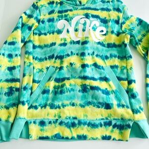 Nike girls tie dye cotton hoodie, size medium, new but no tags